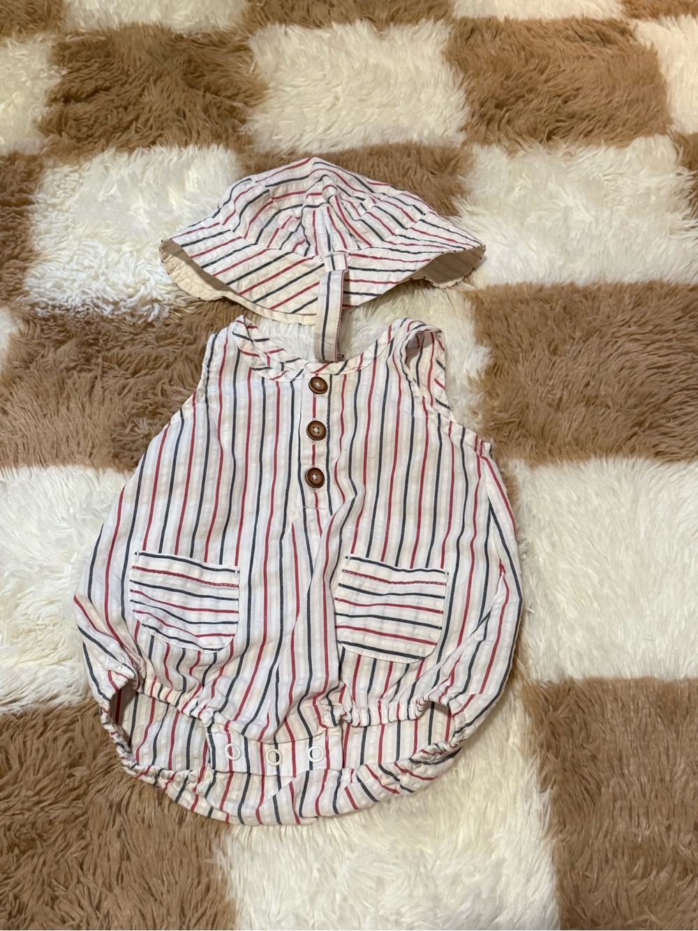 Carter’s- Striped Outfit & Hat Set- 3 Months